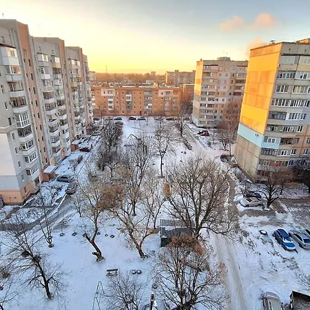 Alex Apartments: Balcony Rooms with Business-Friendly 24/7 Self Check-In Poltava Exterior photo