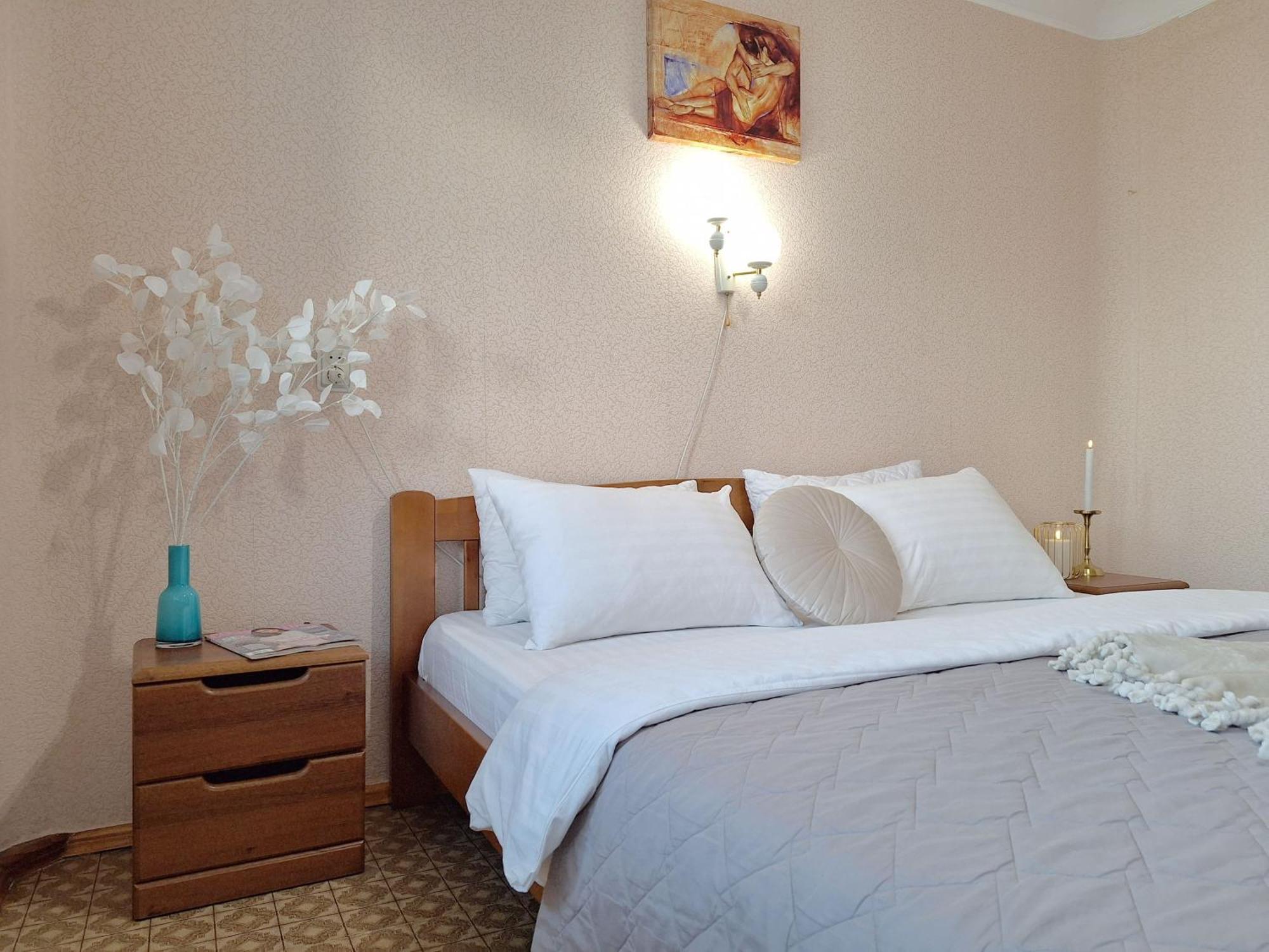 Alex Apartments: Balcony With Business-friendly 24/7 Self Check-in * Poltava